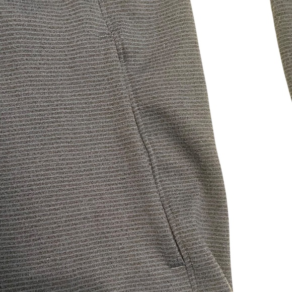 Vineyard Vines Angled Diagonal Zipper Jacket Size S - Picture 3 of 8